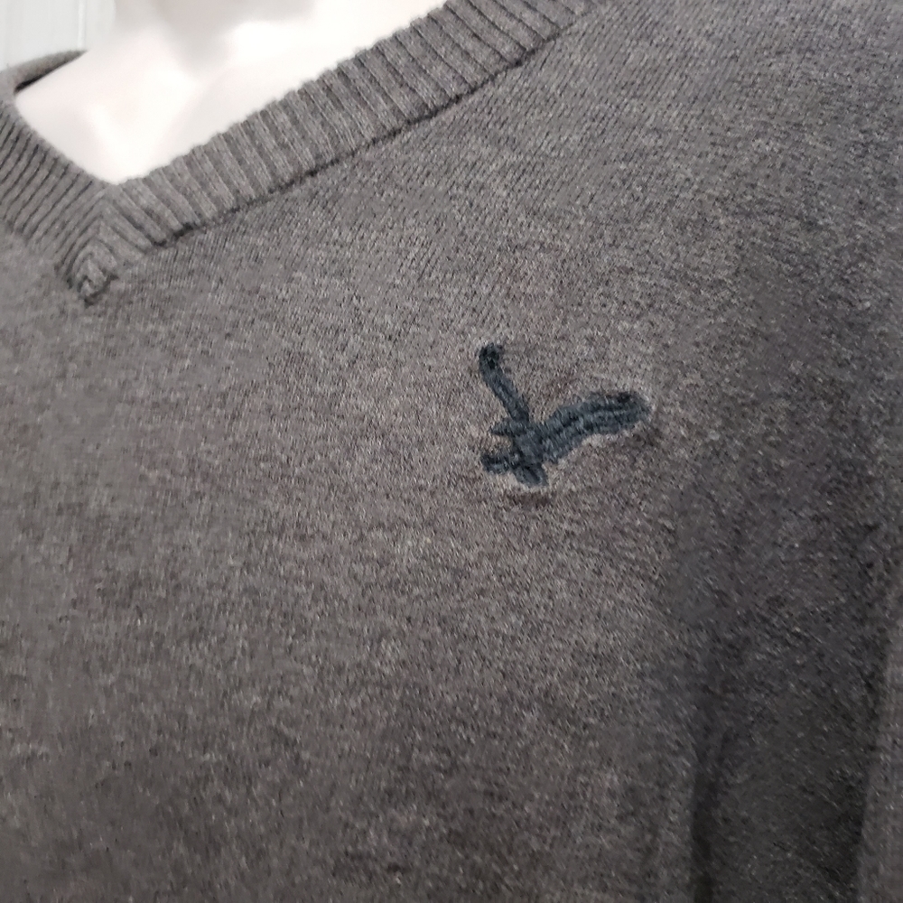 American Eagle‎ sweater - Picture 3 of 5